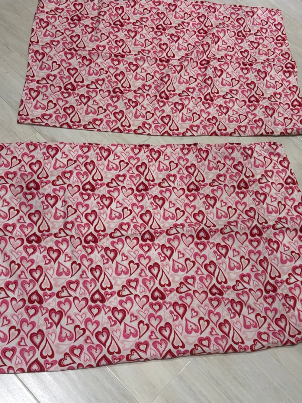 Pink Heart-Print Decorative Pillow Shams - Playful Bedding Accent